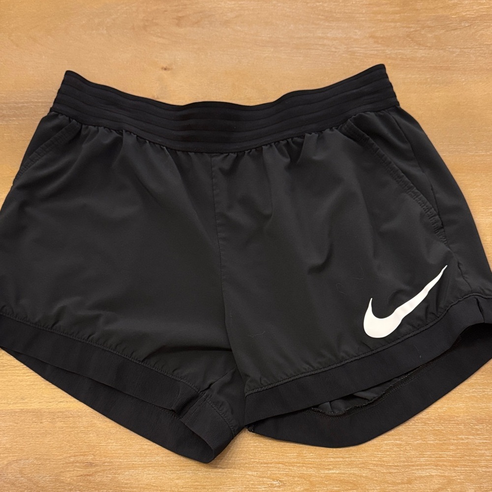 Nike Dri-Fit Size Medium Shorts